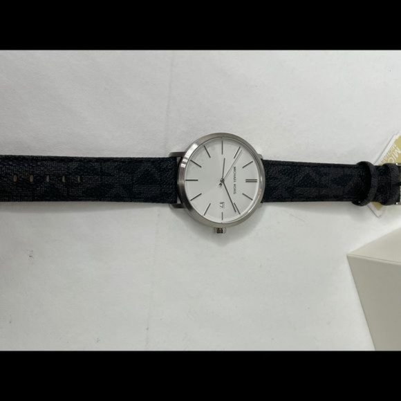 Michael Kors Blake Three-Hand Black Leather watch MK8763‎ - Picture 3 of 4
